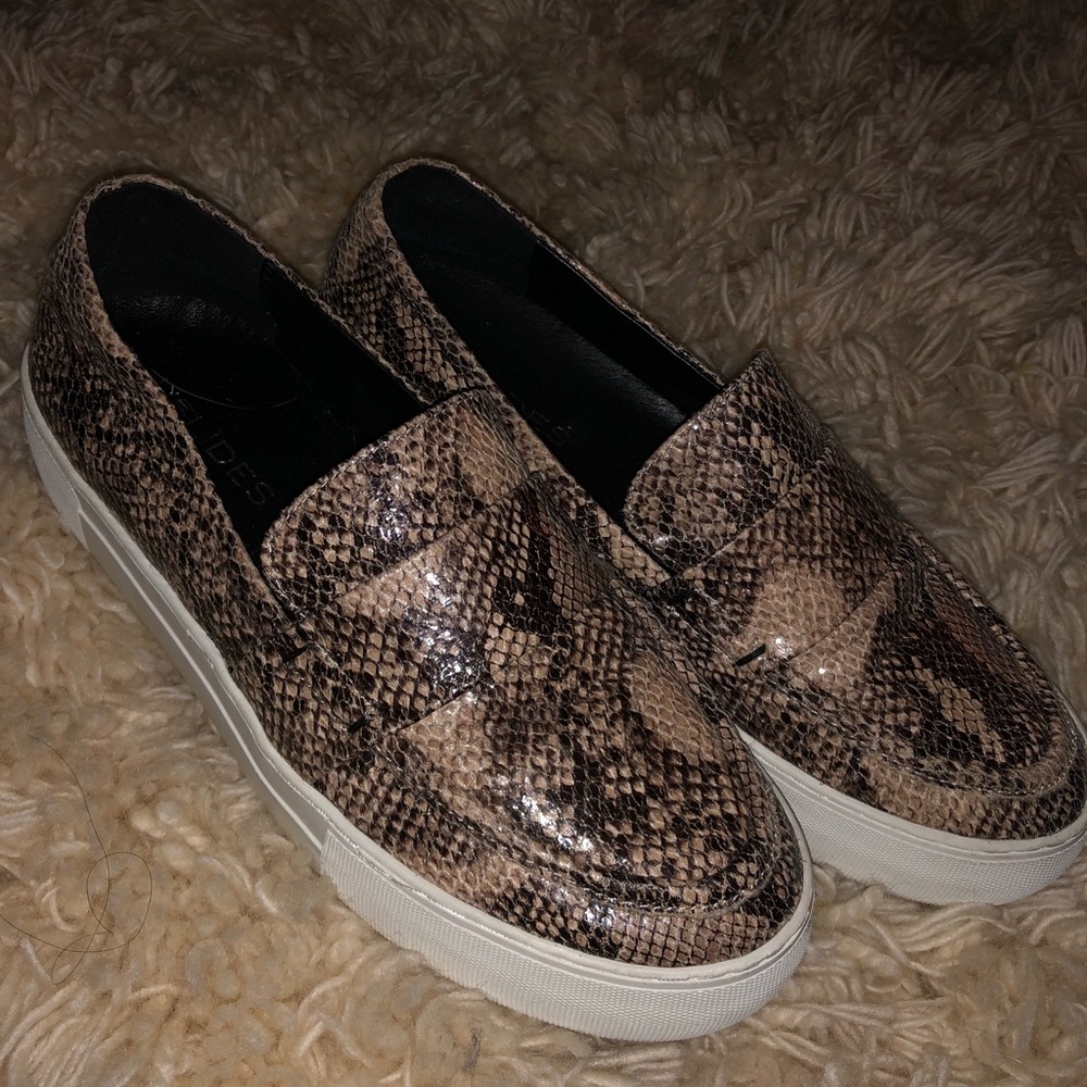 J slide platform snakeskin sneakers
